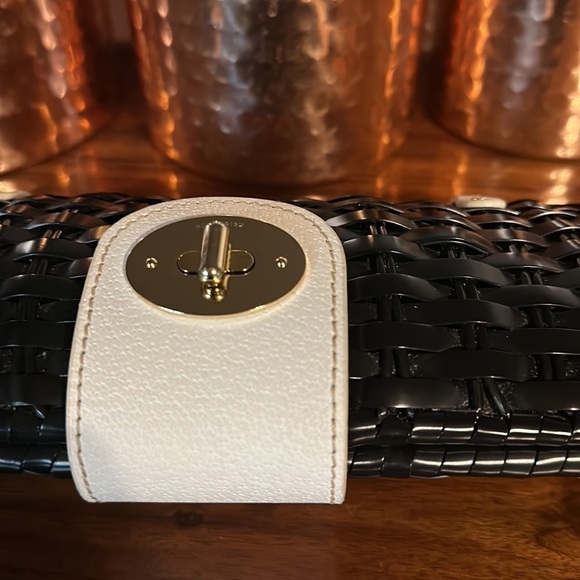 Kate Spade Jude Cherbourg black wicker bag. Cotton lining. Euc turn lock closure - Picture 7 of 14